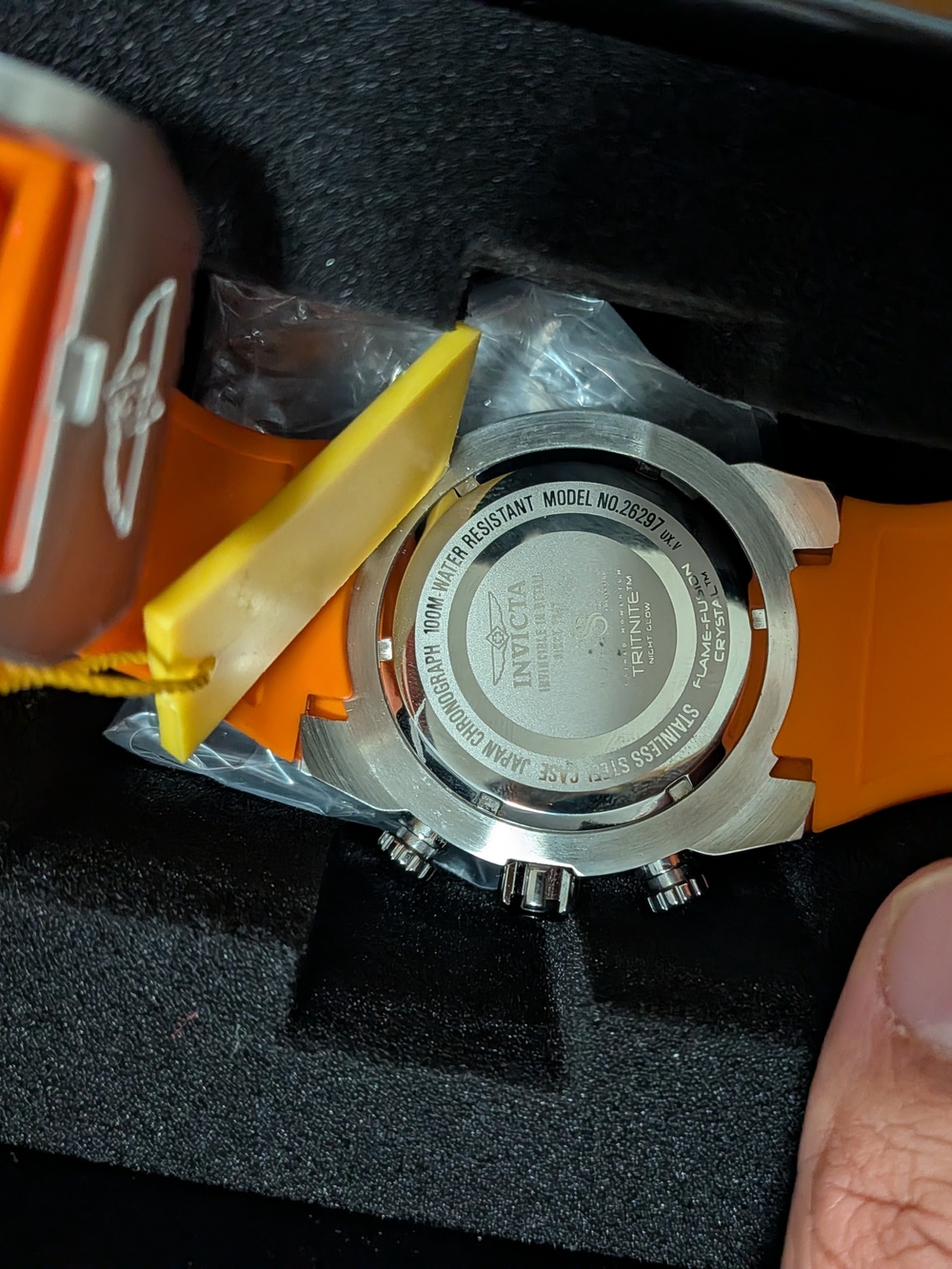 Invicta Chronograph Watch with Orange Silicone Band Brand New - Picture 3 of 4